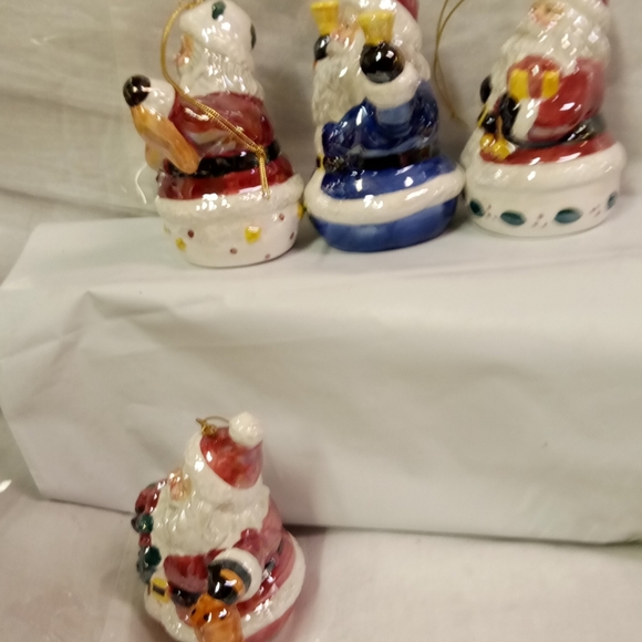 Set of 4 Christmas Santa Claus Ornaments Glossy Ceramic Pottery - Picture 6 of 9
